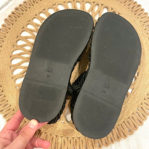 H&M Black Robe Twisted Flat Open Toe Sandals Size EU 36/ US 5 - Picture 5 of 10